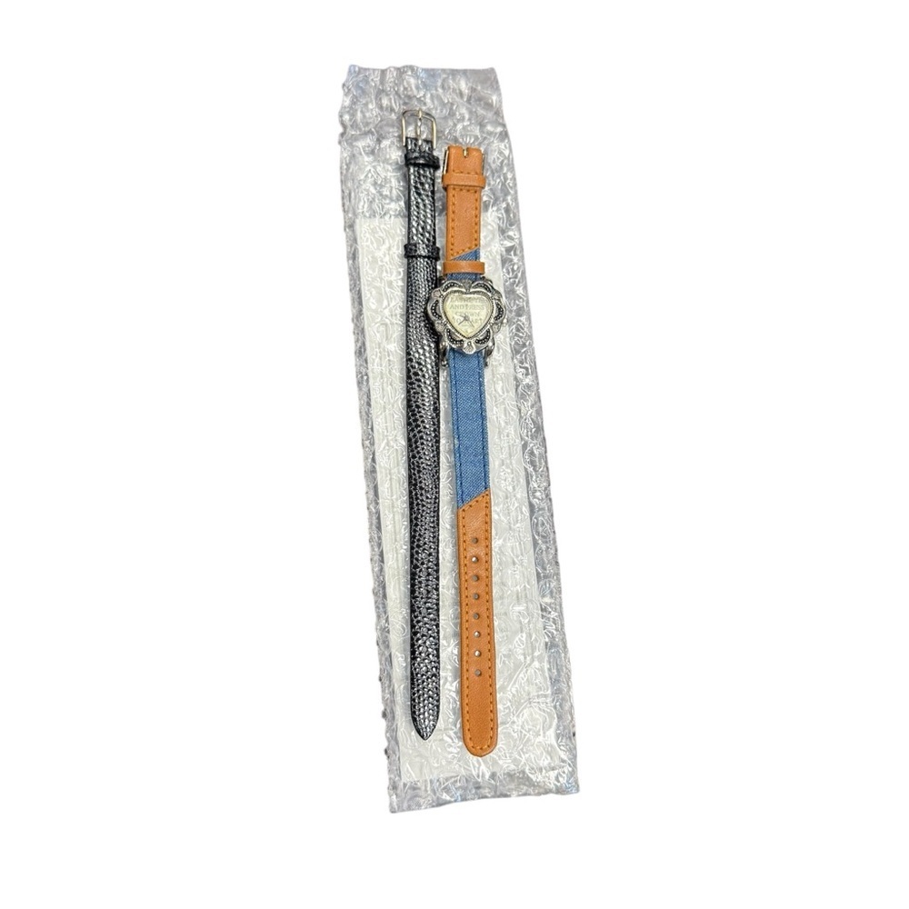 Avon “Weatern Style” Silver and Tan Heart-Shaped Watch Set extra band NWT 1995